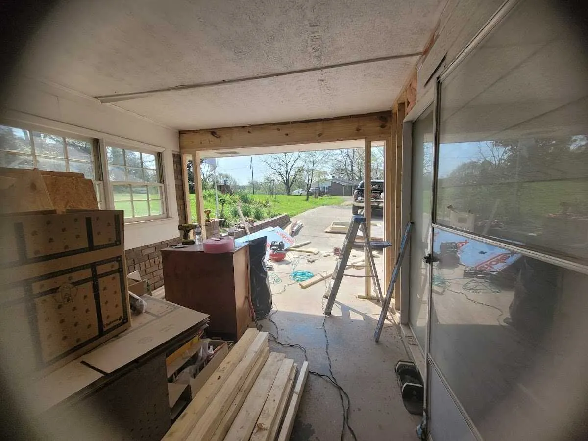 Air movers and dehumidifier for Drying & Dehumidification in Woodruff